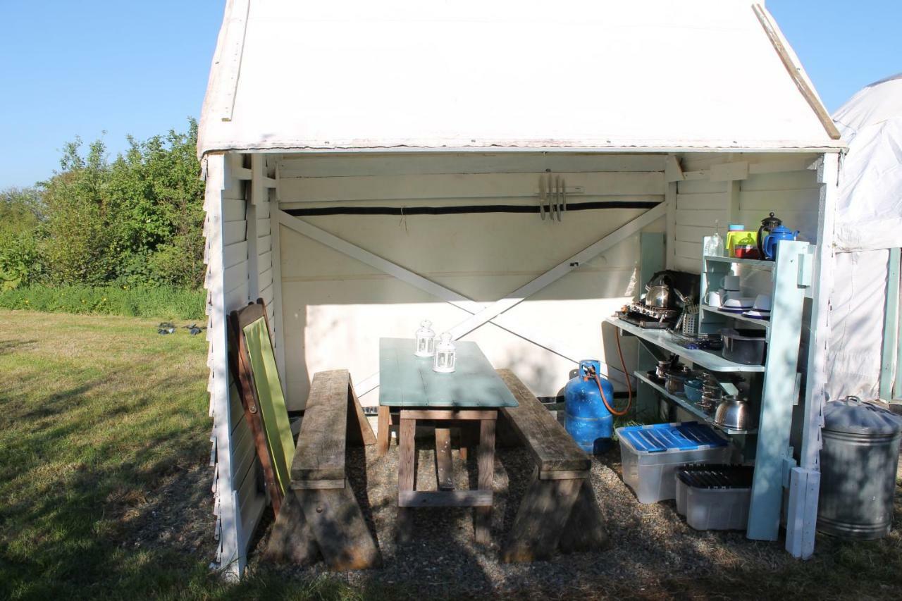 Mill Haven Place Glamping-Yurt 1 Talbenny Екстер'єр фото
